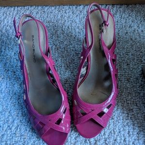 Heeled pink bandolinos